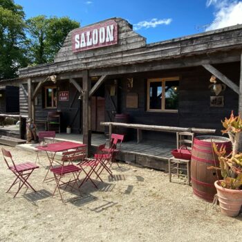 Le saloon - Le Ranch de Calamity Jane, gite insolite dans le morbihan 56