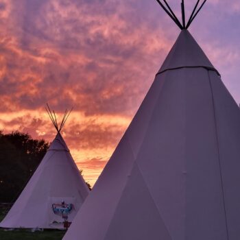 gite insolite tipis - Le Ranch de Calamity Jane